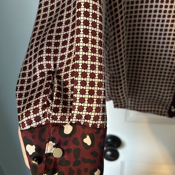 Elegant Patterned Classic Button Down Blouse Collar Shirt - Picture 4 of 7